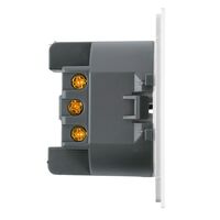 Розетка с заземлением и защитной шторкой Мия (белая магнолия) / Stekker RST16-3110-01