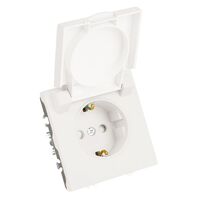 Розетка с заземлением, крышкой и защитными шторками Эмили (белый фарфор) / Stekker RST16-5112-01