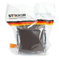 Розетка с заземлением, крышкой и защитными шторками Катрин (шоколад) / Stekker GLS16-7112-04